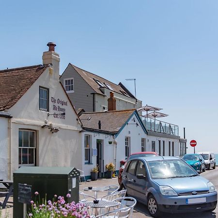 Wave Cottage By Bloom Stays Sandgate Exterior photo